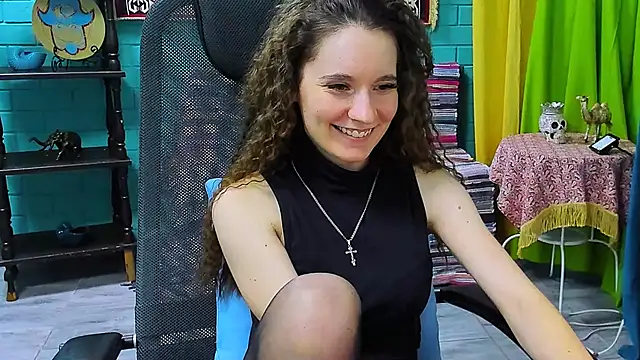 Miss Barbara  online show from February 18, 2025, 4:48 pm