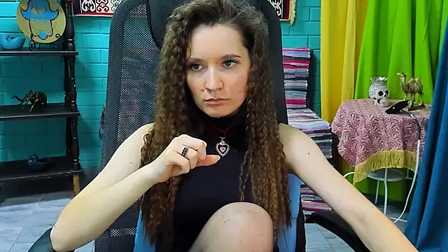 Miss Barbara  online show from March 3, 2025, 4:46 pm