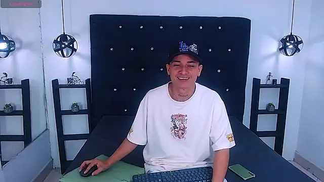 jeic 18 online show from October 12, 2025, 3:22 pm