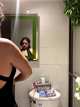 Nathcurly  online show from October 31, 2025, 2:12 am