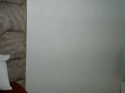 kitty dreamy online show from April 3, 2026, 8:40 pm