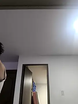 debboraWagner online show from October 5, 2025, 1:09 pm