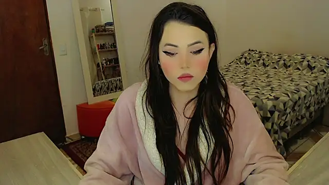Snapshot of Sophie_Fantasys chatting on June 15, 2026, 3:25 pm Sophie Fantasys online show from June 15, 2026, 3:25 pm
