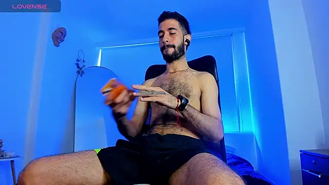 Snapshot of Your__hero1 chatting on September 25, 2025, 2:21 pm Your hero1 online show from September 25, 2025, 2:21 pm