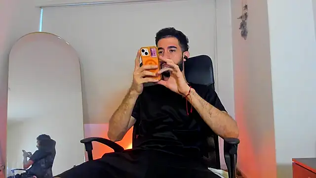 Snapshot of Your__hero1 chatting on October 21, 2025, 1:01 pm Your hero1 online show from October 21, 2025, 1:01 pm