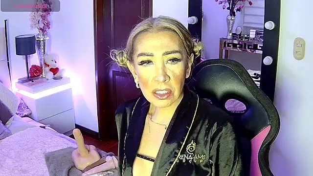 EvelinaGrey online show from November 22, 2025, 10:20 pm