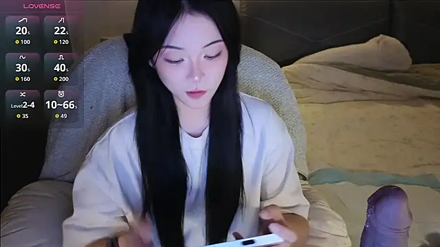 Jennie-007 online show from November 2, 2025, 1:46 pm