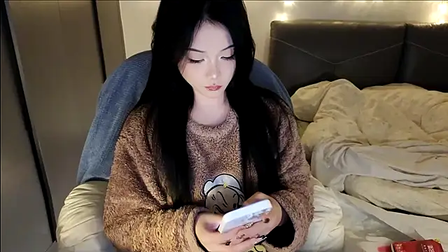 Jennie-007 online show from November 20, 2025, 12:27 pm