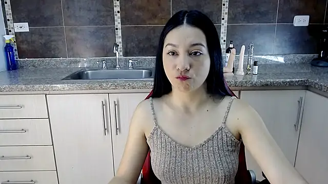 Snapshot of Lila_Pinky chatting on January 27, 2025, 2:02 pm Lila Pinky online show from January 27, 2025, 2:02 pm