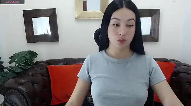 Snapshot of Lila_Pinky chatting on March 13, 2025, 2:33 pm Lila Pinky online show from March 13, 2025, 2:33 pm