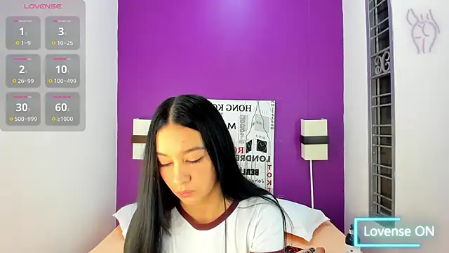 Lila Pinky online show from February 4, 2026, 12:22 pm