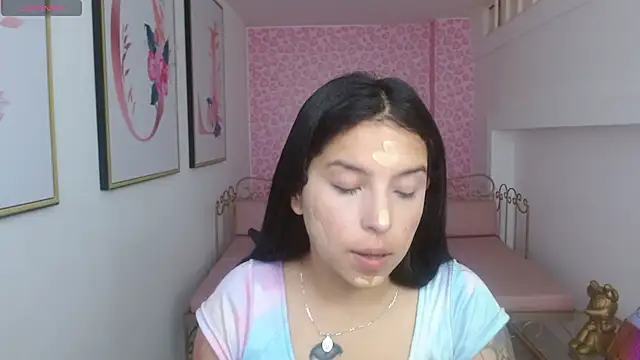 Snapshot of Small_naughty_ chatting on June 7, 2026, 1:04 pm Small naughty online show from June 7, 2026, 1:04 pm