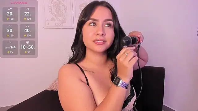 Snapshot of KattyPortman chatting on October 4, 2025, 1:03 am KattyPortman online show from October 4, 2025, 1:03 am