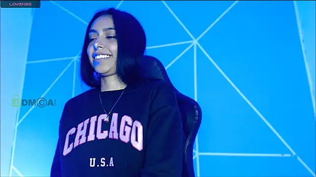 Snapshot of lilylouisee chatting on October 16, 2025, 10:00 pm lilylouisee online show from October 16, 2025, 10:00 pm