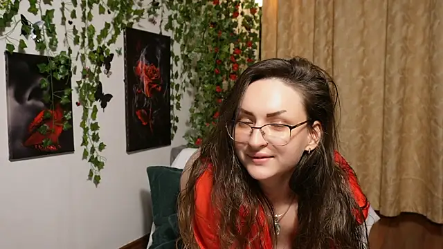 Snapshot of NaughtYHomemadE chatting on October 9, 2025, 10:30 pm NaughtYHomemadE online show from October 9, 2025, 10:30 pm