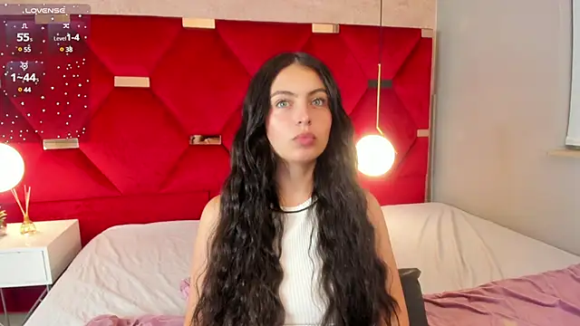 Snapshot of magic_fernanda chatting on February 18, 2025, 9:20 pm magic fernanda online show from February 18, 2025, 9:20 pm