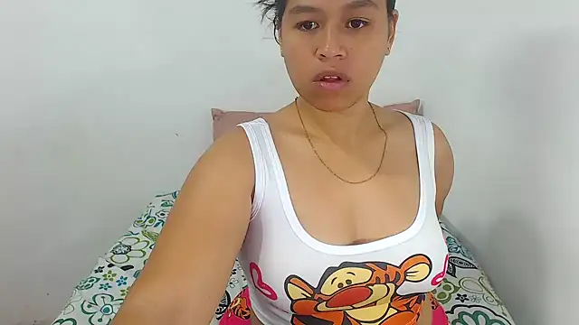 Hazel donna online show from April 14, 2026, 11:49 am