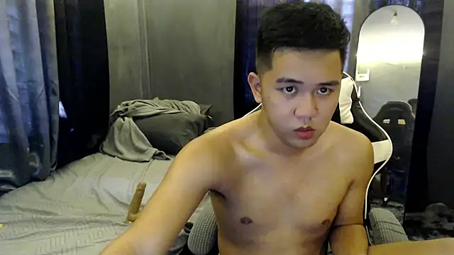 Snapshot of xgregor07 chatting on November 15, 2025, 6:11 am xgregor07 online show from November 15, 2025, 6:11 am