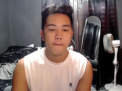 Snapshot of xgregor07 chatting on May 25, 2026, 9:26 am xgregor07 online show from May 25, 2026, 9:26 am