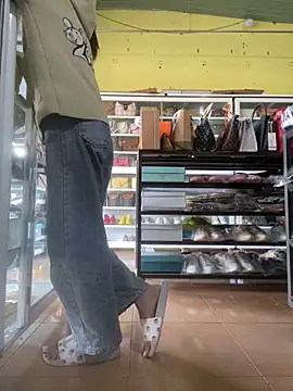 Snapshot of Rosa_998 chatting on December 3, 2024, 1:41 am Rosa 998 online show from December 3, 2024, 1:41 am