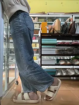 Snapshot of Rosa_998 chatting on December 13, 2024, 9:13 am Rosa 998 online show from December 13, 2024, 9:13 am