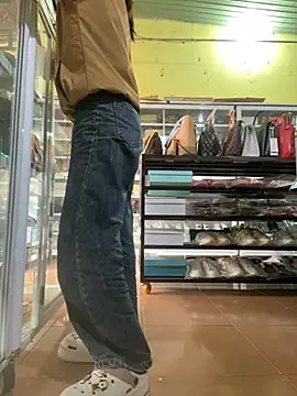 Snapshot of Rosa_998 chatting on December 19, 2024, 9:51 am Rosa 998 online show from December 19, 2024, 9:51 am