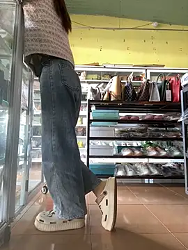 Snapshot of Rosa_998 chatting on December 21, 2024, 1:58 am Rosa 998 online show from December 21, 2024, 1:58 am