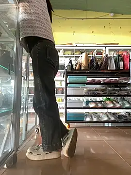 Snapshot of Rosa_998 chatting on December 22, 2024, 1:45 am Rosa 998 online show from December 22, 2024, 1:45 am