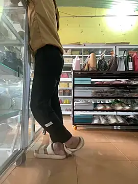 Snapshot of Rosa_998 chatting on December 24, 2024, 9:06 am Rosa 998 online show from December 24, 2024, 9:06 am