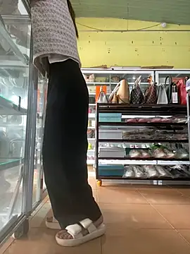 Snapshot of Rosa_998 chatting on December 27, 2024, 8:24 am Rosa 998 online show from December 27, 2024, 8:24 am