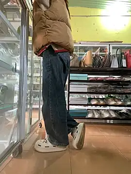 Snapshot of Rosa_998 chatting on January 1, 2025, 1:04 am Rosa 998 online show from January 1, 2025, 1:04 am