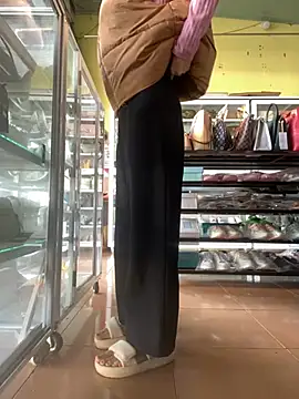 Snapshot of Rosa_998 chatting on January 4, 2025, 1:10 am Rosa 998 online show from January 4, 2025, 1:10 am