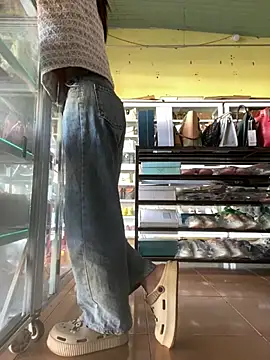 Snapshot of Rosa_998 chatting on January 14, 2025, 12:54 am Rosa 998 online show from January 14, 2025, 12:54 am