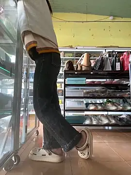 Snapshot of Rosa_998 chatting on January 17, 2025, 1:25 am Rosa 998 online show from January 17, 2025, 1:25 am