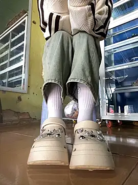 Snapshot of Rosa_998 chatting on February 8, 2025, 2:15 am Rosa 998 online show from February 8, 2025, 2:15 am