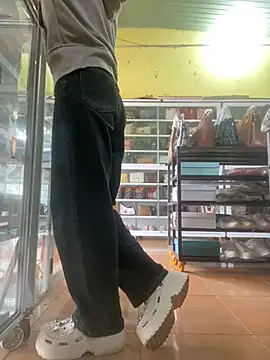 Snapshot of Rosa_998 chatting on February 23, 2025, 1:02 am Rosa 998 online show from February 23, 2025, 1:02 am