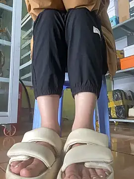 Snapshot of Rosa_998 chatting on February 26, 2025, 2:04 am Rosa 998 online show from February 26, 2025, 2:04 am