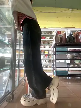 Snapshot of Rosa_998 chatting on March 3, 2025, 12:59 am Rosa 998 online show from March 3, 2025, 12:59 am