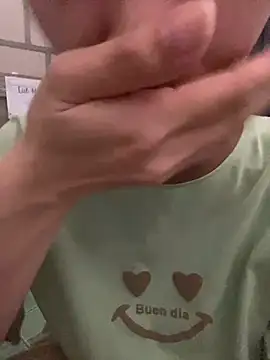 Snapshot of Rosa_998 chatting on March 4, 2025, 12:55 pm Rosa 998 online show from March 4, 2025, 12:55 pm