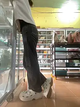 Snapshot of Rosa_998 chatting on March 10, 2025, 2:06 am Rosa 998 online show from March 10, 2025, 2:06 am