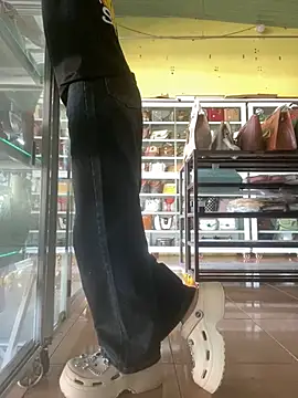 Snapshot of Rosa_998 chatting on March 14, 2025, 1:48 am Rosa 998 online show from March 14, 2025, 1:48 am