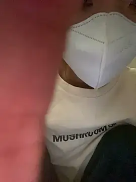 Snapshot of Rosa_998 chatting on March 15, 2025, 4:35 am Rosa 998 online show from March 15, 2025, 4:35 am