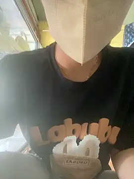 Snapshot of Rosa_998 chatting on October 9, 2025, 1:03 am Rosa 998 online show from October 9, 2025, 1:03 am