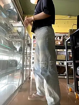 Snapshot of Rosa_998 chatting on October 13, 2025, 12:54 am Rosa 998 online show from October 13, 2025, 12:54 am