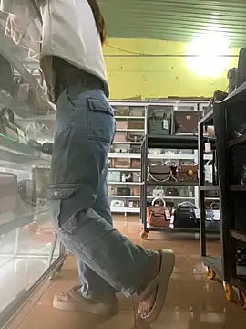 Snapshot of Rosa_998 chatting on October 25, 2025, 12:51 am Rosa 998 online show from October 25, 2025, 12:51 am