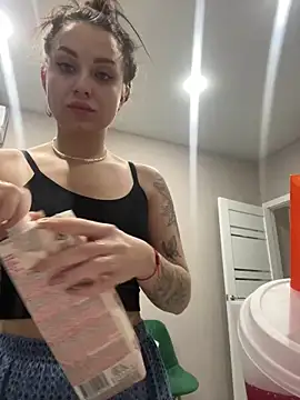 ellie ssexy online show from December 17, 2024, 3:50 am