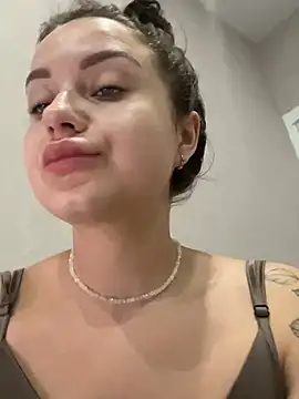 ellie ssexy online show from December 19, 2024, 4:45 am