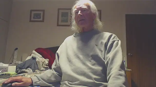 WaverlyKernow online show from September 13, 2025, 9:25 pm