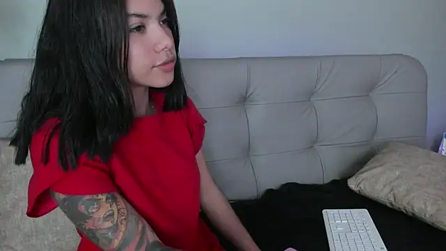 were-Naughty online show from December 27, 2024, 7:35 pm