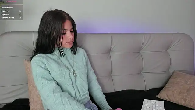 were-Naughty online show from January 7, 2025, 8:21 pm